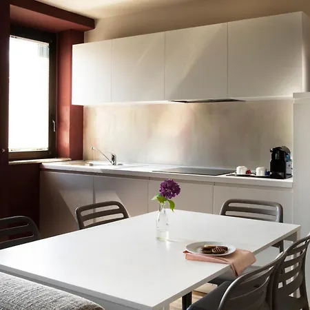 Charming Moment Di Villa Porta - Residenza Ortensia Luino Exterior photo